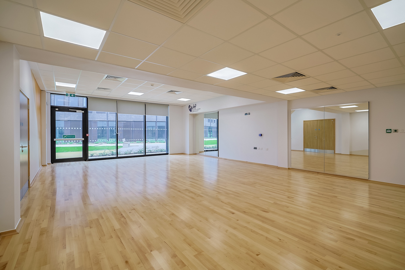 ystafell gweithgaredd